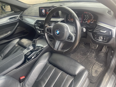 BMW 530I AT HITAM 2020