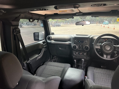 Jeep Wrangler Double Cab Brute 2011. Jual cepat siap pakai!!!