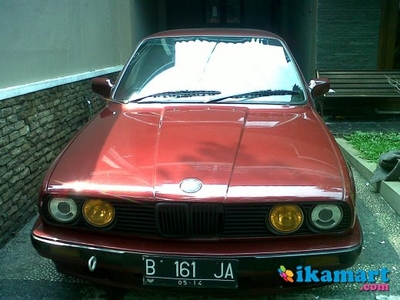 JUAL CEPAT BMW 318i Thn 1991 MT Merah Mulus
