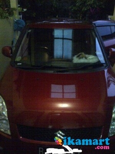 Jual Suzuki Swift ST 2011 Merah
