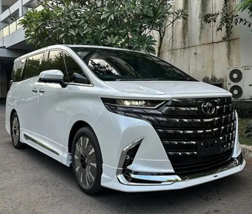 Toyota Alphard 2023
