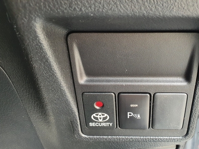Toyota Kijang Innova 2.0 G 2018 matic bensin dp50jt cash kredit proses bisa dibantu
