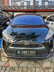 Toyota Sienta 2017