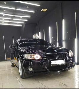 BMW 320i 2011