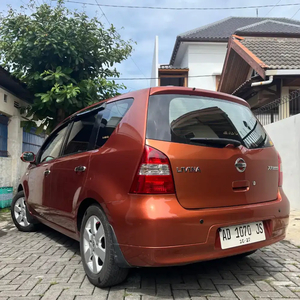 Nissan Livina 2009