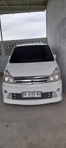 Nissan Serena 2012