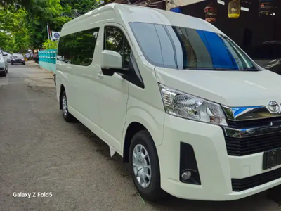 Toyota Hiace 2023