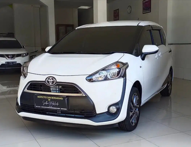 Toyota Sienta 2017