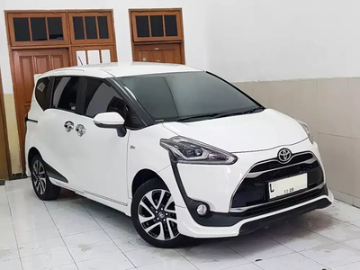 Toyota Sienta 2018