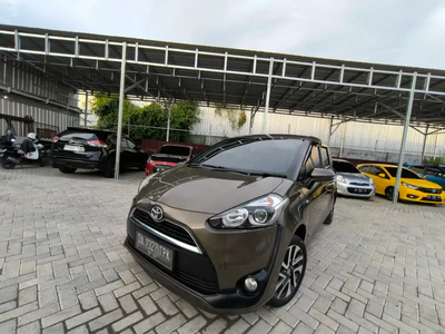 Toyota Sienta 2018
