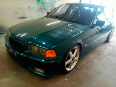 BMW 323i 1997