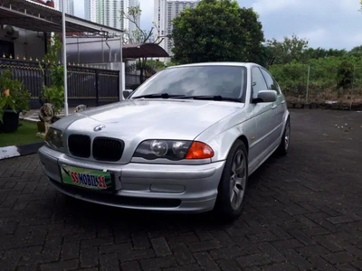 BMW 323i 2000