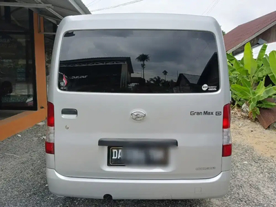 Daihatsu Gran max 2017