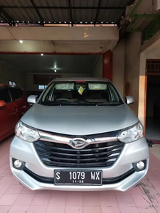 Daihatsu Xenia 2015