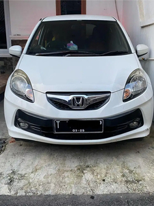 Honda Brio Satya 2015