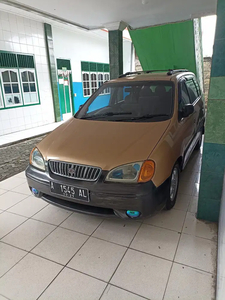 Kia Carens 2002