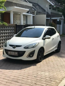 Mazda 2 2011