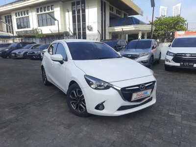 Mazda 2 2015