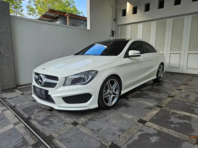 Mercedes-Benz CLA200 2015