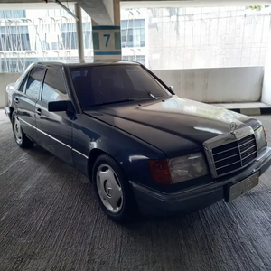 Mercedes-Benz E230 1992