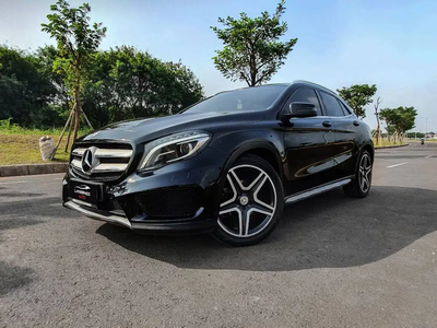 Mercedes-Benz GLA200 2015