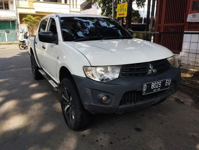 Mitsubishi Strada 2015