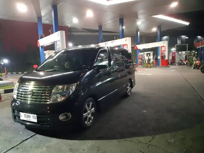 Nissan Elgrand 2007