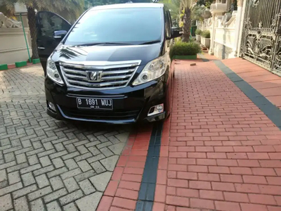 Toyota Alphard 2014