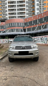 Toyota Fortuner 2011