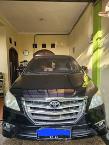 Toyota Innova 2014