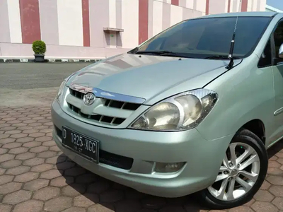 Toyota Kijang Innova 2005