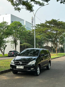 Toyota Kijang Innova 2006