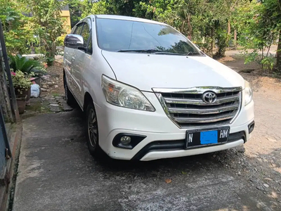 Toyota Kijang Innova 2015