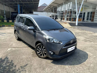 Toyota Sienta 2017