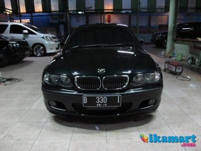 Jual BMW Seri 3 E46 2004 330i