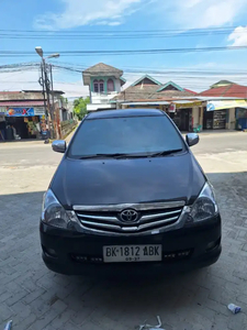 Toyota Kijang Innova 2005