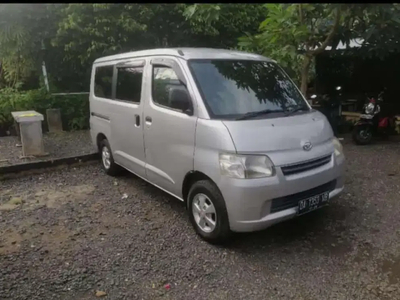 Daihatsu Gran max 2011