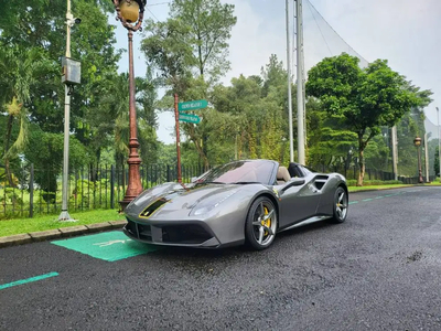 Ferrari 488 2018