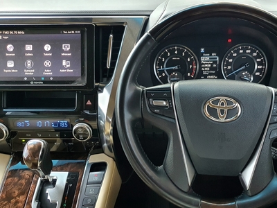 Toyota Alphard 2.5 G A/T 2020 hitam dp 120 jt sunroof cash kredit proses bisa dibantu