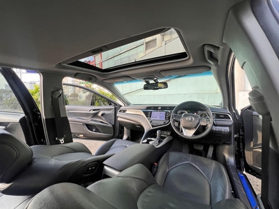 Toyota Camry 2.5 Hybrid 2019 dp 0 usd 2020 km 20rb bs tkr tambah