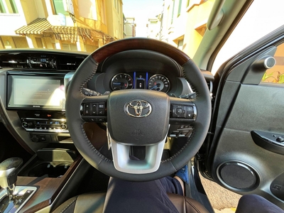 Toyota Fortuner VRZ 2016 dp 8jt nego bs tkr tambah