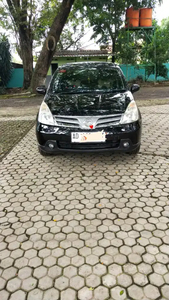 Nissan Livina 2013