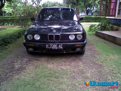 Jual BMW 318i E30 M40 1990 Banyak Pict