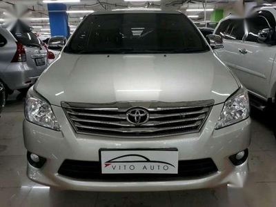 jual mobil Toyota Innova G 2012
