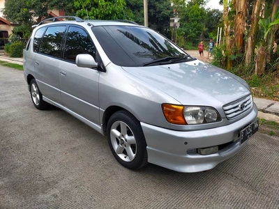 Jual mobil Toyota Prius 2002