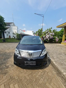 Toyota Alphard 2012