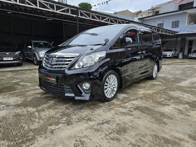 Toyota Alphard 2012