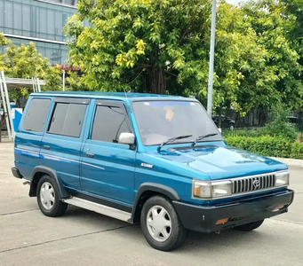 Toyota Kijang 1996