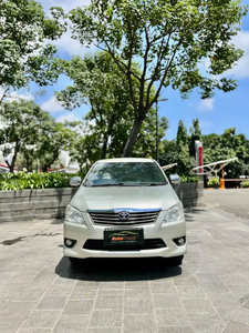 Toyota Kijang Innova 2012