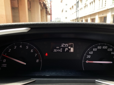 Toyota Sienta V CVT 2018 km 36rb siap TT